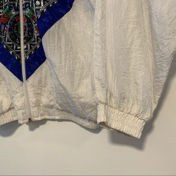 Northern Climate | Windbreaker Jacket - Picture 7 of 16